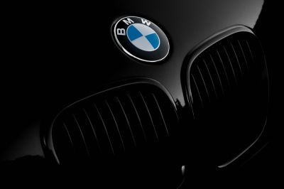 Водій BMW спочатку підвіз жінку, а потім її переїхав: ДТП у Підгородньому