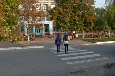 Немає розмітки та належного позначення на шкільному переході у Теребовлі