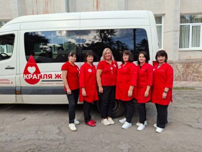 У Збаражі провели виїзну донацію: 65 донорів здали майже 30 літрів крові (фото)