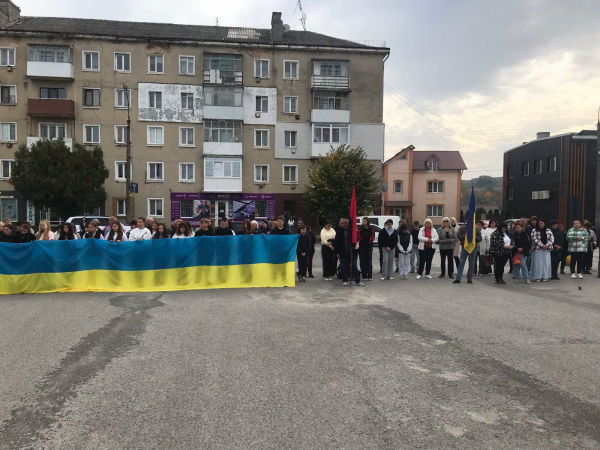 На Тернопільщину повернувся на щиті захисник Василь Зеленецький