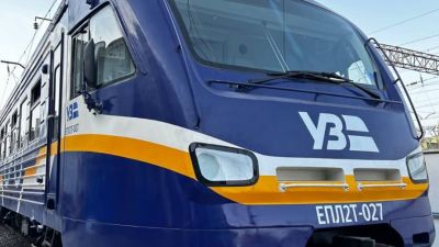 На Тернопільщині наприкінці жовтня скасують два приміські поїзди до Волочиська