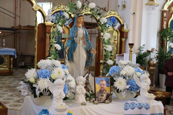 Вважали зниклим безвісти: у Білецькій громаді похоронили захисника України Івана Прокіпчука (ФОТО)