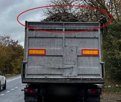Перевозив сипучий вантаж без накриття: на Тернопільщині оштрафували водія (фото)