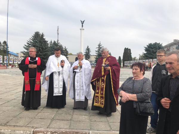 На Тернопільщину повернувся на щиті захисник Василь Зеленецький