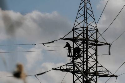 Ліквідовують наслідки ворожих атак на Тернопільщині: яка ситуація в енергосистемі