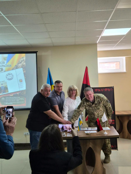 У Тернополі запровадили постійний поштовий штемпель на честь музею визвольної боротьби (фото)