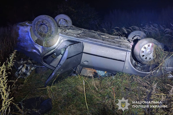 Водій врізався у дерево: смертельна ДТП у Байковецькій громаді