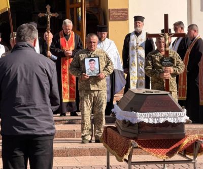 Після двох років невідомості на щиті повертається воїн із Тернопільщини Василь Колісник