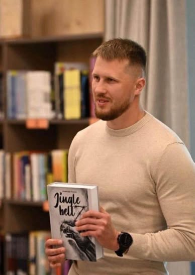 Після виступів в ООН і Давосі: у Тернополі презентують книгу Олексія Анулі про полон (фото)