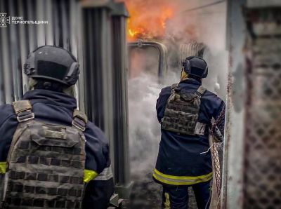На Тернопільщині спалахнули пожежі через нові удари по енергетиці: ДСНС ліквідовує наслідки (фото)