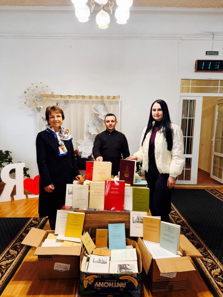 Книги з наукової спадщини Патріарха Йосифа Сліпого отримали бібліотеки у Тернополі (ФОТО)