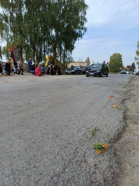На Тернопільщину повернувся на щиті захисник Василь Зеленецький