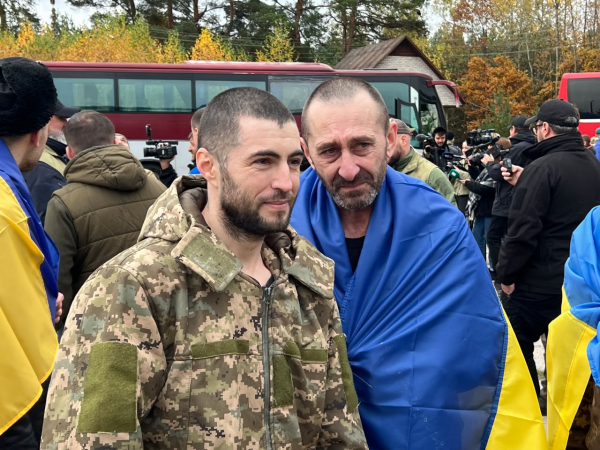 Додому з полону рф повертаються 270 військових та цивільних: серед них воїни, яких вважали загиблими (ФОТО)