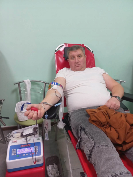 У Великих Дедеркалах 53 людини долучилися до донації крові (фото)