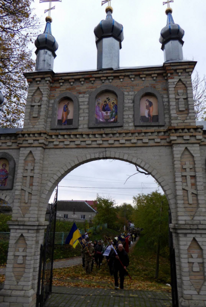 Шумська громада попрощалася із захисником Олександром Стельмащуком (фото)