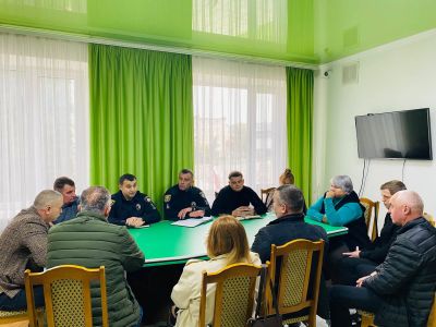 На Чортківщині пайовики заявили про підробку підписів у договорах оренди 109 гектарів землі (відео)