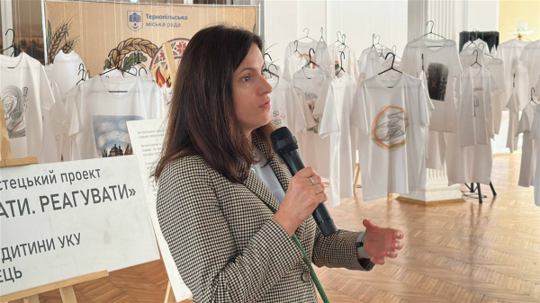 У Кременці відкрили меморіальний знак на честь репресованих студентів та загиблих Захисників (фото)