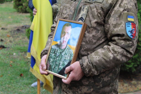 У Великих Гаях попрощалися із захисником Андрієм Смолінським (фото)
