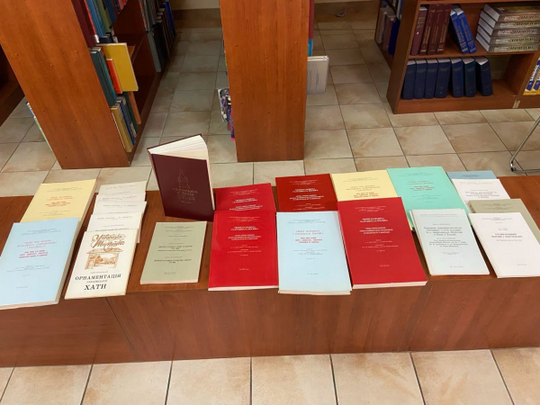 Книги з наукової спадщини Патріарха Йосифа Сліпого отримали бібліотеки у Тернополі (ФОТО)