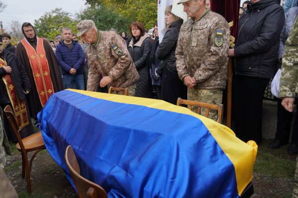На Тернопільщині попрощалися із захисником Василем Федотовим (фото)