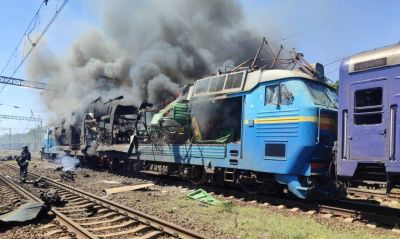 росія вдарила по електропотягу у Дніпрі: відомо про 13 вбитих людей