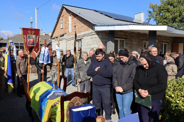 Вважали зниклим безвісти: у Білецькій громаді похоронили захисника України Івана Прокіпчука (ФОТО)