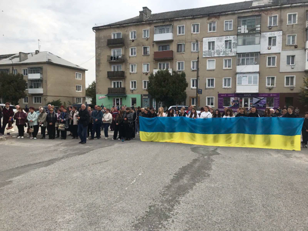 На Тернопільщину повернувся на щиті захисник Василь Зеленецький