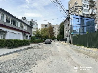 Перекриють рух транспорту до 30 жовтня: ремонт дороги на одній з вулиць Тернополя