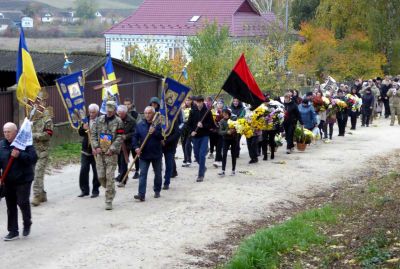 Шумська громада попрощалася із захисником Олександром Стельмащуком (фото)