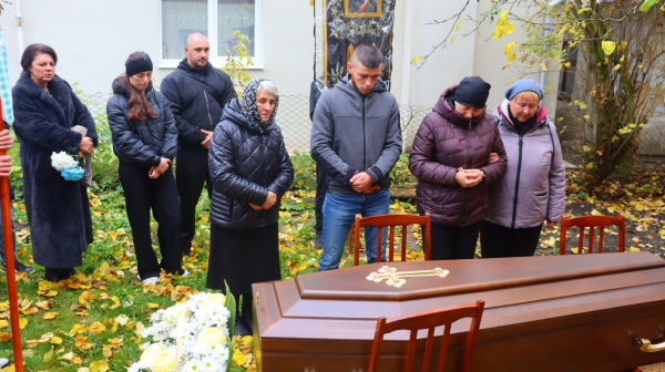 Байковецька громада зустріла на щиті захисника з Романівки Петра Вербіцького (фото)