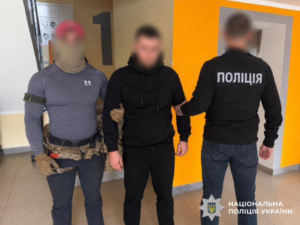 Викрито канали незаконного перетину кордону та організаторів – серед них священник та військовий СЗЧ (ФОТО, ВІДЕО)