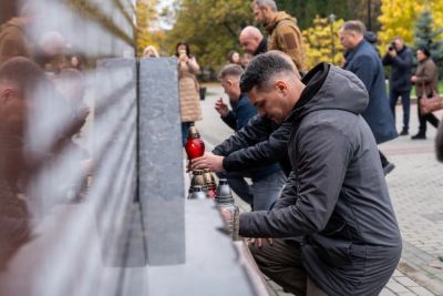 У Тернополі відбулася велелюдна панахида в пам'ять про загиблих воїнів (фото)