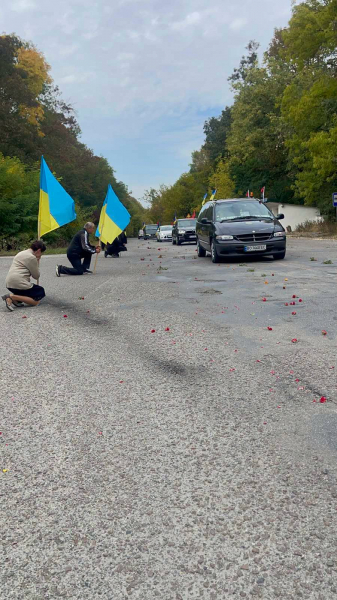 На Тернопільщину повернувся на щиті захисник Василь Зеленецький