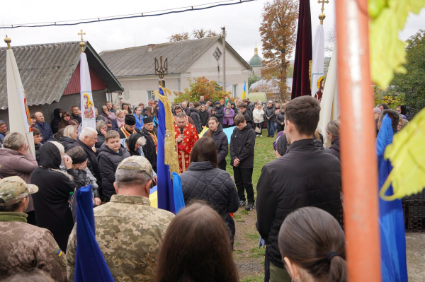 На Тернопільщині попрощалися із захисником Василем Федотовим (фото)