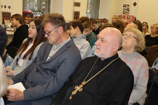 У Тернополі вшанували 140-річчя письменниці Іванни Блажкевич: на читання прийшла її правнучка (фото)