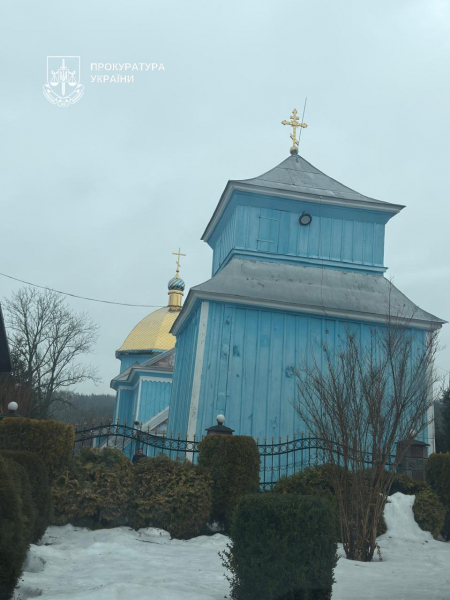 На Тернопільщині у московського патріархату "відвоювали" Покровську церкву, 1643 року будівництва (фото)