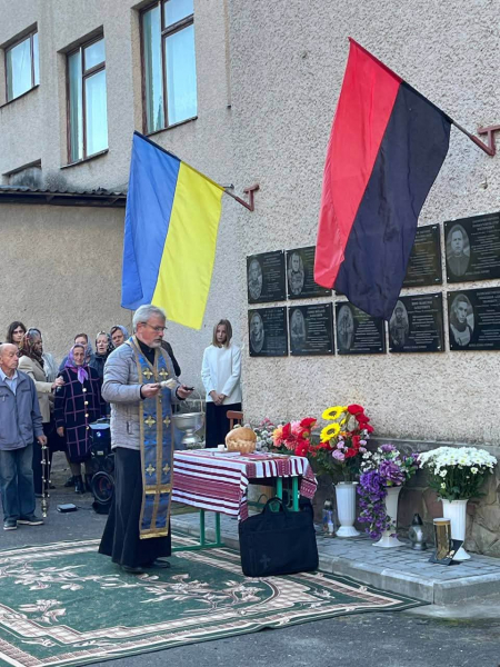 У Борсуківській громаді відкрили меморіальні дошки чотирьом полеглим захисникам (фото)