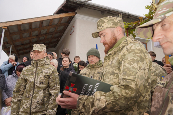 На Тернопільщині попрощалися із захисником Василем Федотовим (фото)