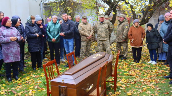 У Байковецькій громаді попрощалися з військовослужбовцем Петром Вербіцьким (ФОТО)