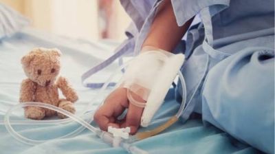 Уламки від ворожого дрона влучили в шию і в ноги школяркам у Чорткові (відео)