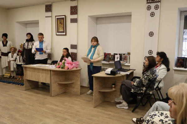 У Тернополі вшанували 140-річчя письменниці Іванни Блажкевич: на читання прийшла її правнучка (фото)