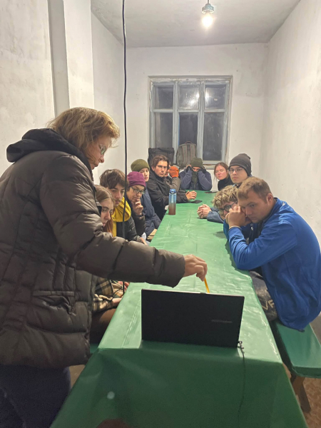 За допомогою дронів на Тернопільщині знайшли контури трипільських будинків (фото)