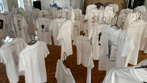 У Тернополі діє виставка про безпеку дітей та запобігання насильству (фото)