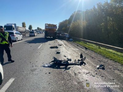 На Тернопільщині за дві доби в ДТП загинула людина, ще дев’ятеро травмувалися (фото)